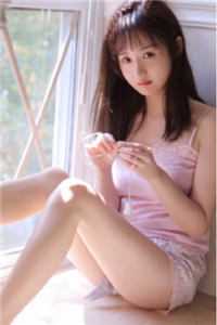 成婚宴上，夫君悔婚娶半妖侍女