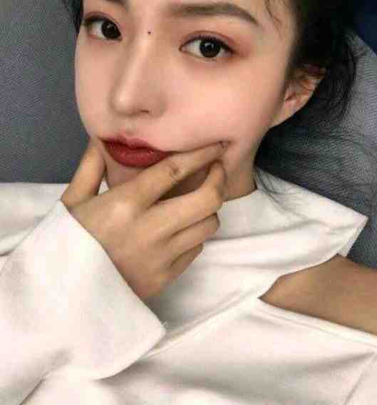 微雨细如愁