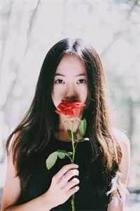 妻子出轨要离婚，我亮出隐藏身份，妻子悔疯了