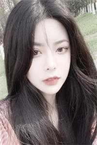 我看见弹幕后出家，靠我变美变富的闺蜜疯了