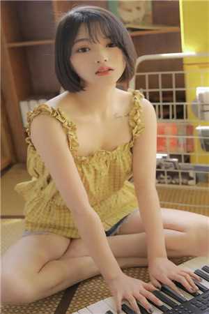 结婚纪念日，妻子去了巴黎