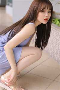 我在恐怖游戏里做女佣