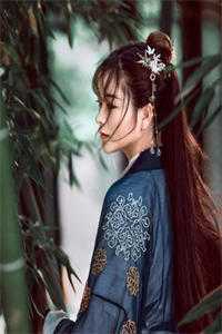 婚礼现场，我跟别人撞了新郎