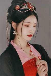 女儿流落街头，我重生为狗守护她