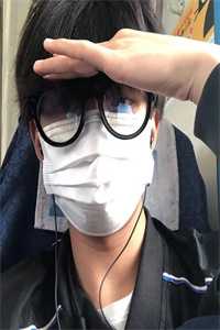 他年故初再逢春