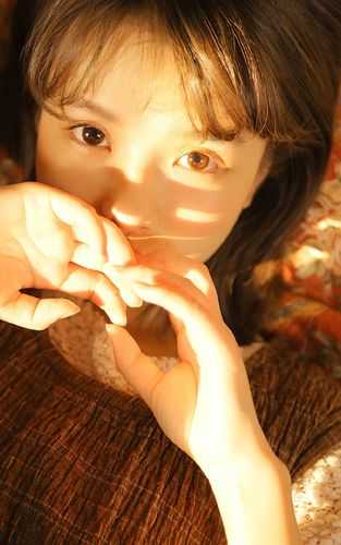 变成摇滚贝斯手后，男友说他喜欢乖乖女