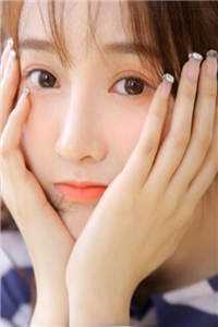 班主任逼女儿剪短发，我送她上热搜
