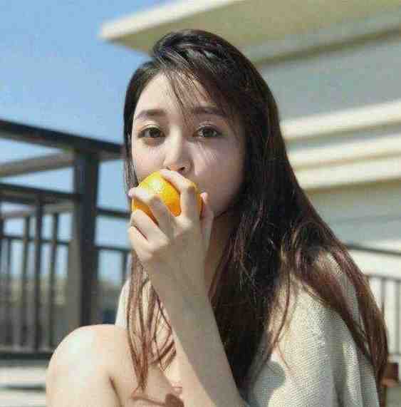 被当成小白脸惨虐后，病娇姐姐杀疯了