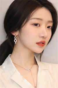 闺蜜同嫁，离婚后千亿总裁悔疯了