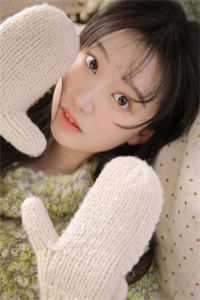 穿越后，王妃非要拿白莲花剧本