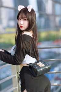 母亲葬礼那天，夫人怀着白月光孩子回来了