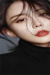妈妈死后，我被骂不孝女火遍全网