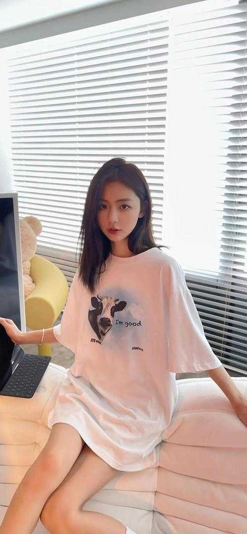 和影帝老公一起重生后，我转身选择了新人