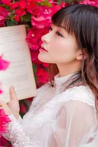 风情设计师狂撩无趣霸总，他沦陷了