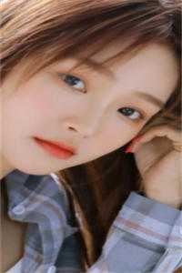 我哪敢自称穿越女啊
