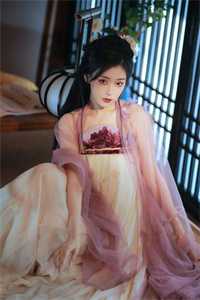 520当天男友用我私密画办画展