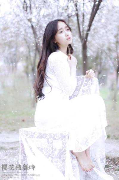 老婆与小三生下孩子，却要求我不要离婚