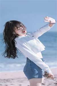 银杏树下的守候