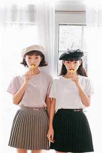 美女学神为拯救我而来