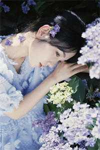 重生嫡女：我把纨绔爹养成皇帝啦