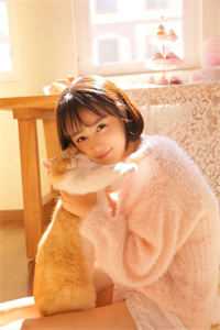 松柏抖落积雪
