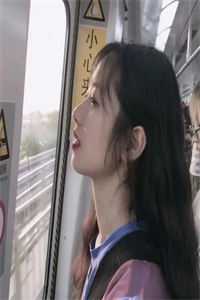 穿越九零后，她决心当宠文女主