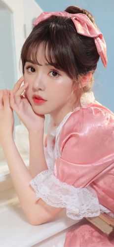 被豪车追尾后，不救婆婆的老公悔疯了
