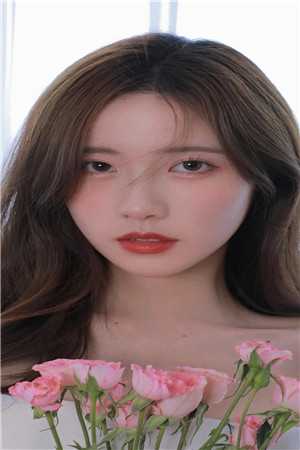订婚后发现，未婚夫和他初恋一直在同居