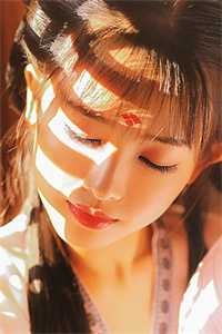 订婚宴上，小三带着私生子上场