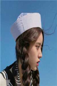 带女儿探班，导演老公的情妇撞我