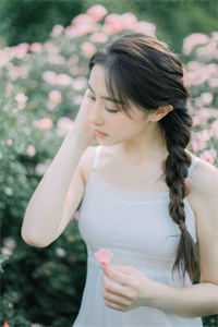 无岁不逢春