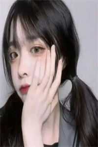 我和重生女共用一体，不靠男人翻身做女皇