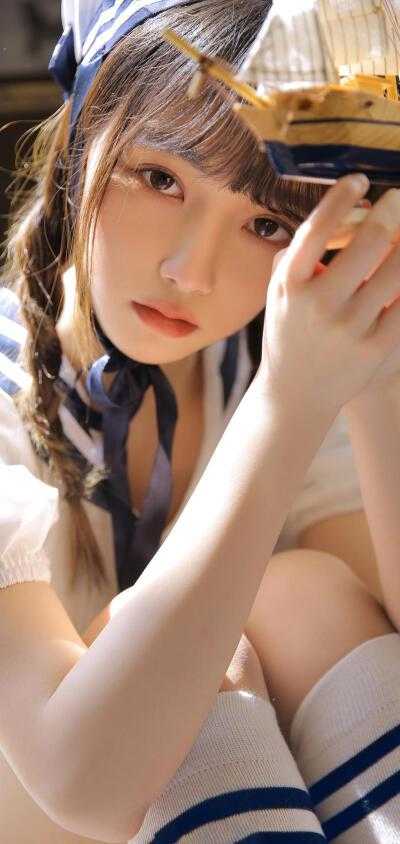 女帝姐姐心尖宠，废柴公主享清福