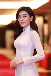 皇后娘娘她是侯府弃妇