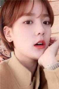 女扮男装后，我听见了兄弟的心声