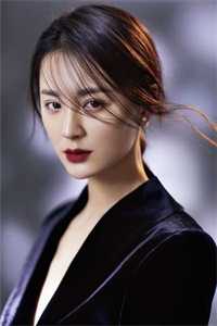 生下双胞胎后，我跪请首富老公离婚