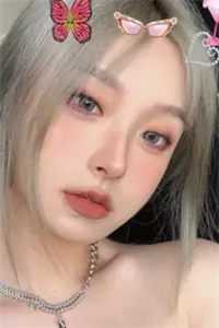 生下双胞胎后，我跪请首富老公离婚