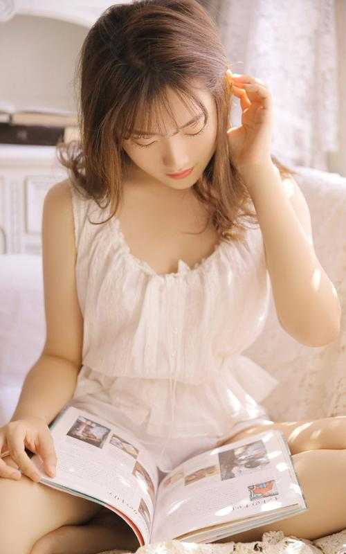 豪门未婚妻把我视为蝼蚁，退婚后她们悔疯了