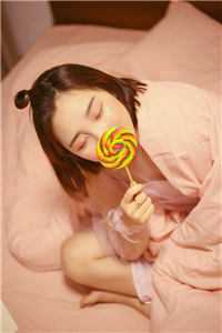 贵女发疯求死后，3个攻略对象悔疯了