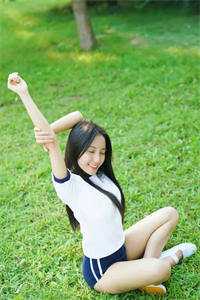 明月不复照景年