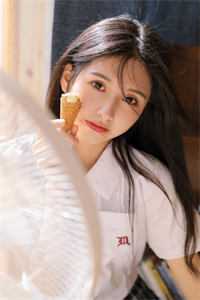 穿越古代成美人，靠生子宠冠后宫