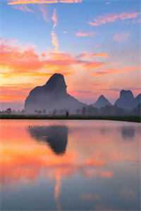 去时平山海，归来一人行
