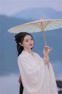 影帝老公吃醋自爆，却被当红小花认领结婚