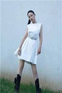 我死遁离开后，女主们全疯了