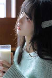 替她屈膝后，他求我回首