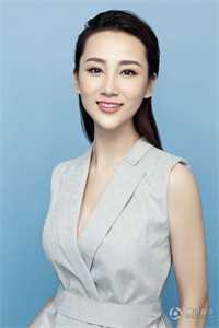 妻女骂我整日花天酒地，却不知我陪的是当今圣上