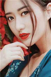 豪门千金与乐坛才子：爱断情殇