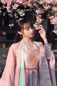 给前女友初恋献温暖后