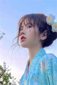 昨日痴骨成灰，今朝雨祭前尘