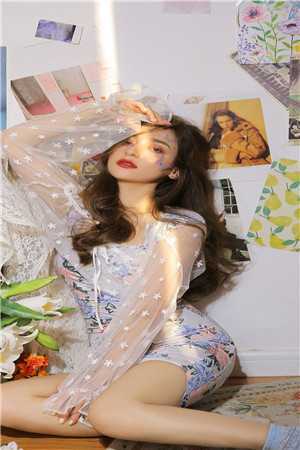 与未来通信后，我当场烧掉渣男的婚书